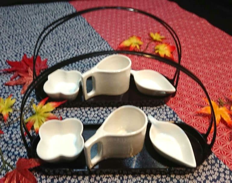 ⬛ホテル・旅館気分で豪華に演出 【華やか置台３組セット】５種類計４小鉢皿グラス付