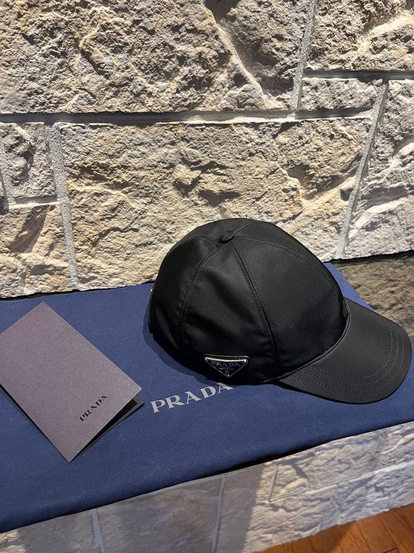 極美品PRADA ナイロンベースボールキャップ　ブラック　M