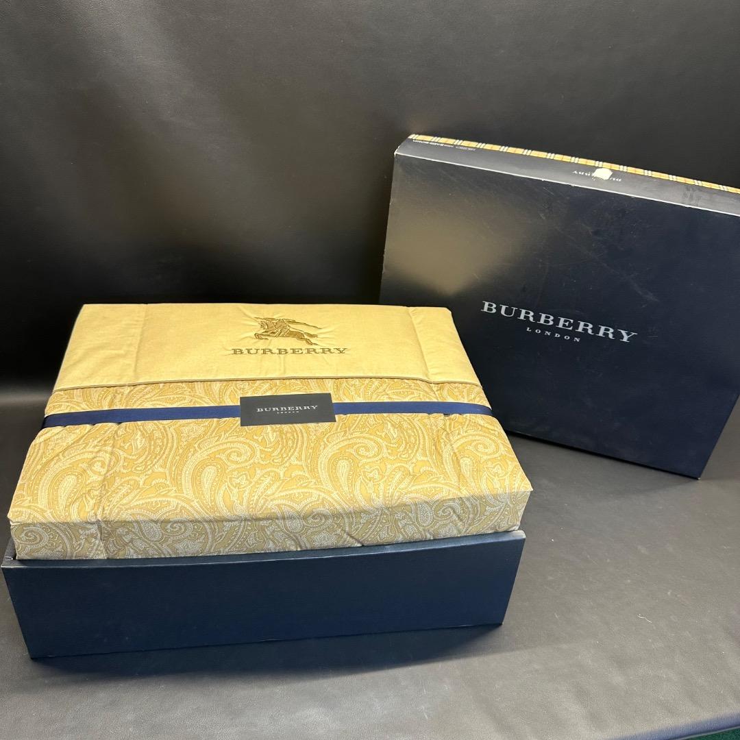 ♡※後右1005 未使用保管品 バーバリー 羽毛肌掛けふとん BB 0520