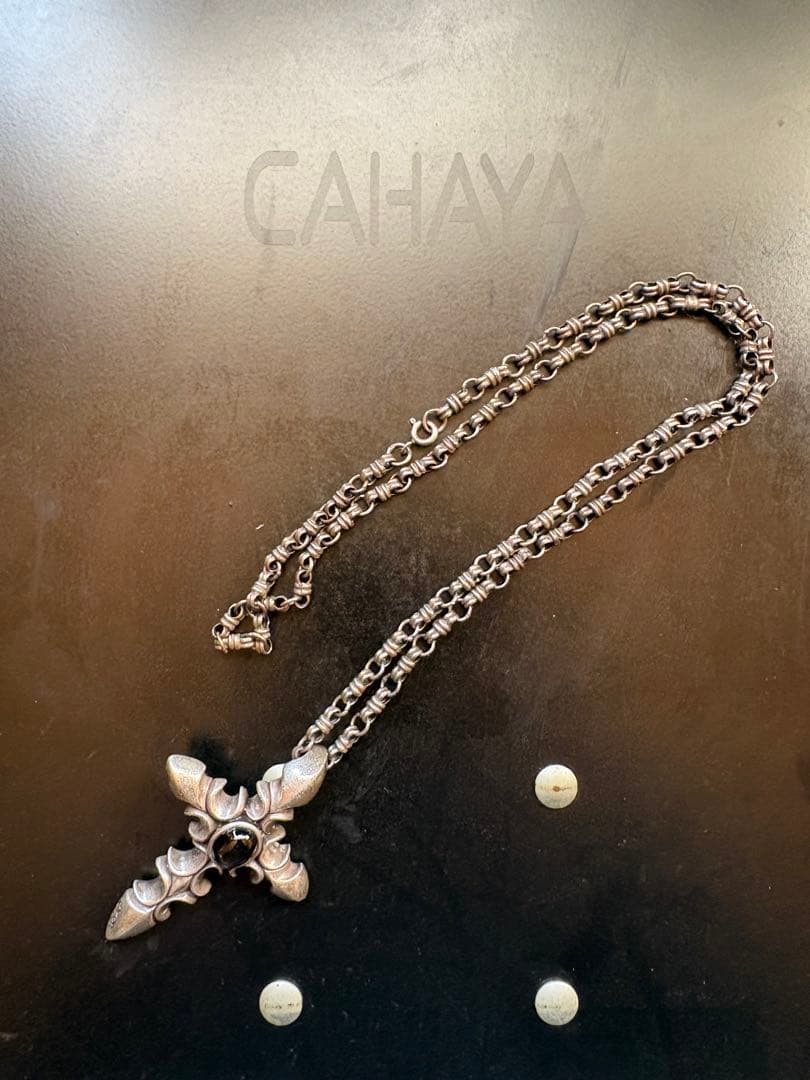 クロス型ペンダント ネックレス アンティークシルバー