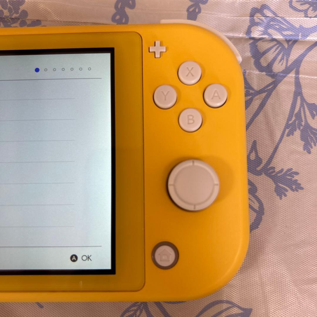 Nintendo Switch Lite イエロー 本体　箱　充電器あり