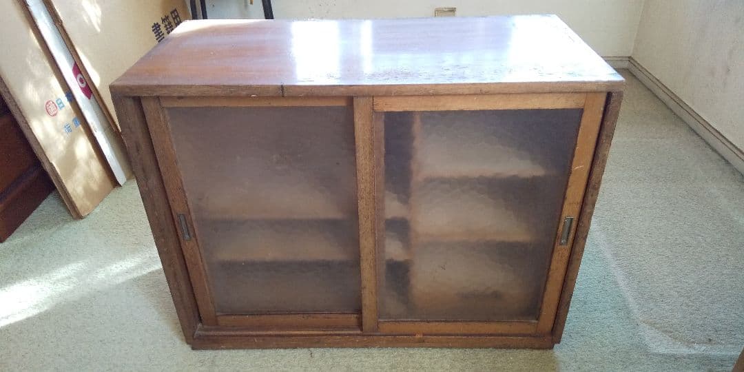 木製キャビネット ガラス扉付き 収納棚 左右計6棚 引出付 アンティーク レトロ