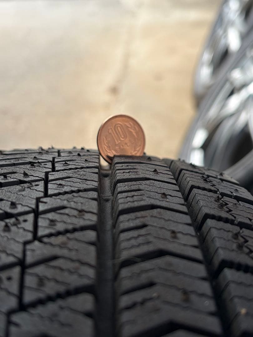 ブリヂストン スタッドレスタイヤ 14インチ ホイール付き