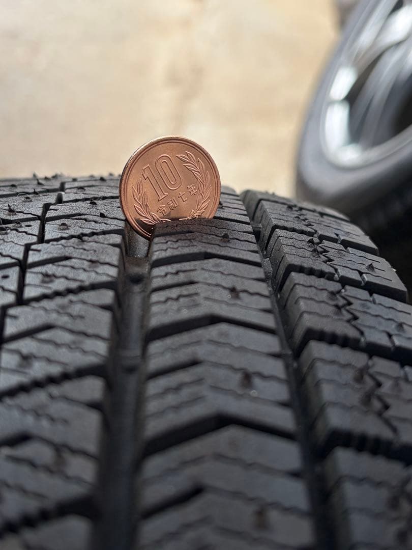 ブリヂストン スタッドレスタイヤ 14インチ ホイール付き