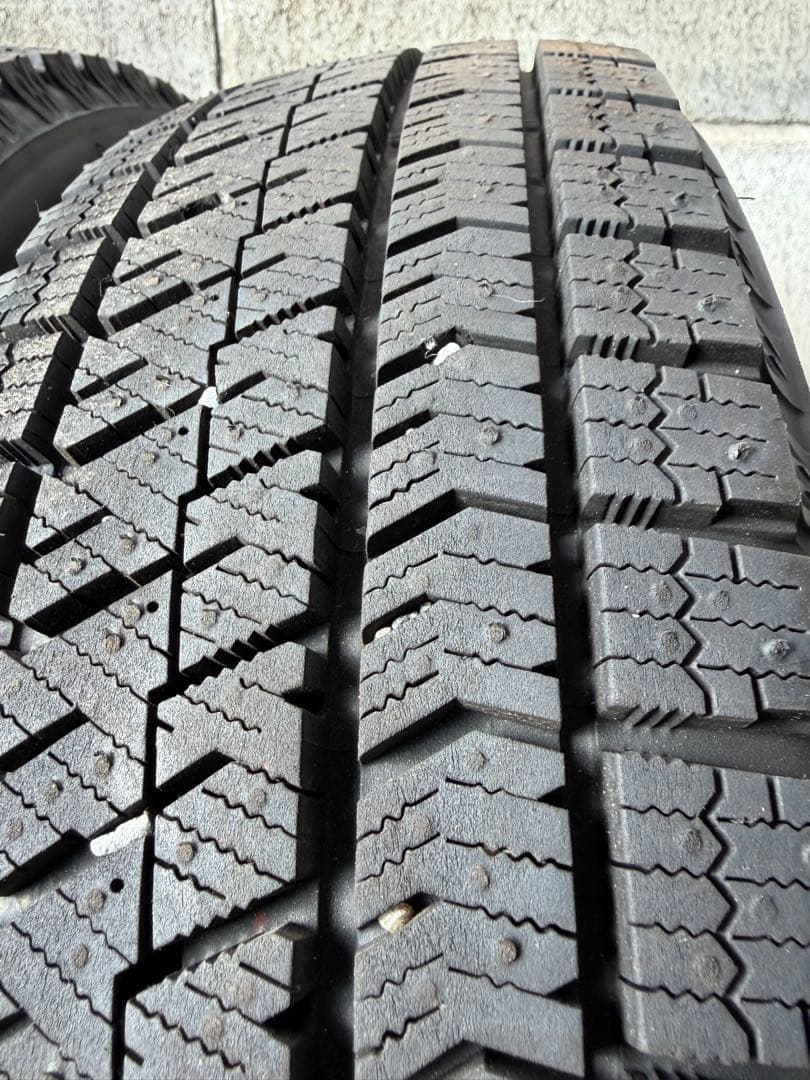 ブリヂストン スタッドレスタイヤ 14インチ ホイール付き