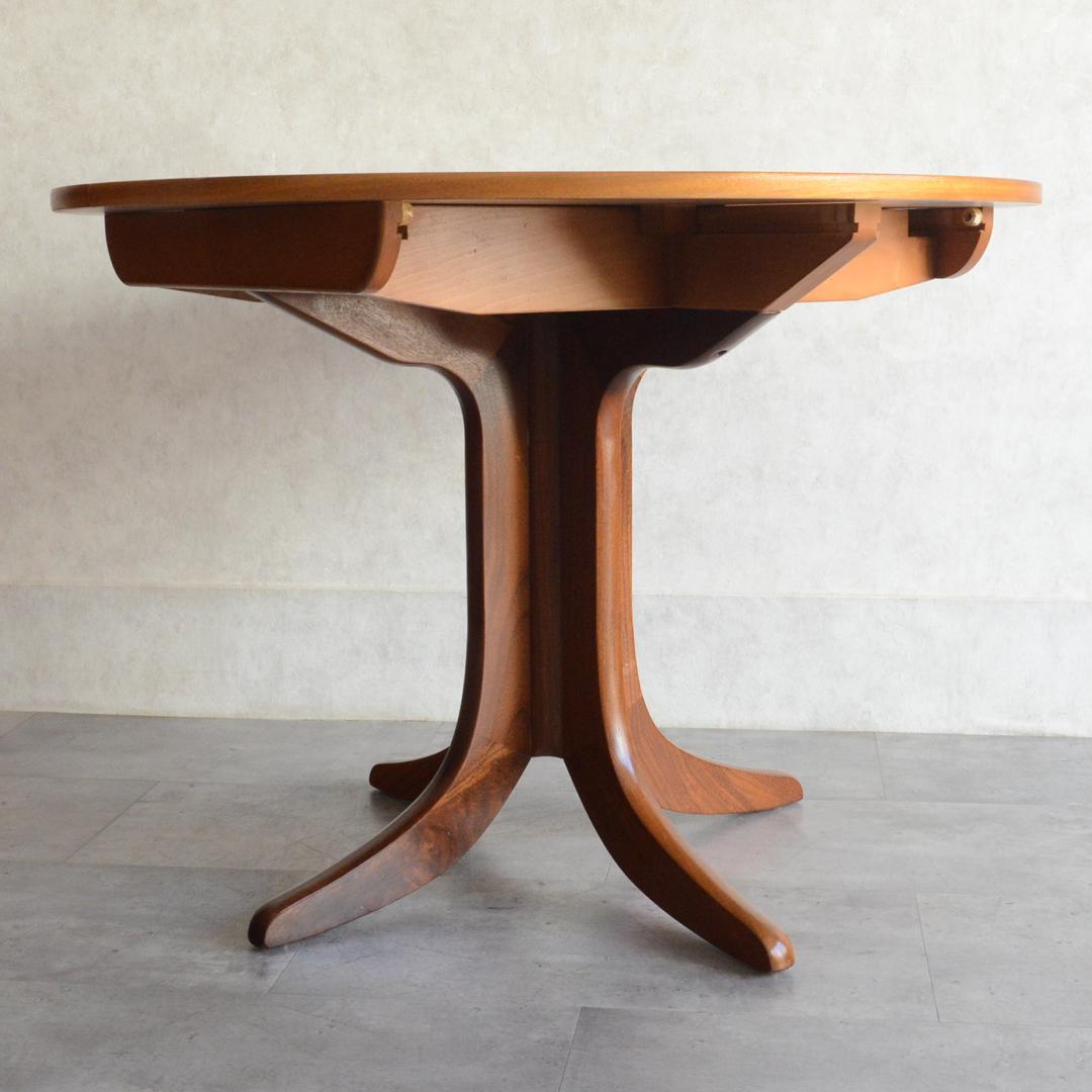 Nathan ヴィンテージ エクステンション コンパクト ラウンドテーブル 伸縮