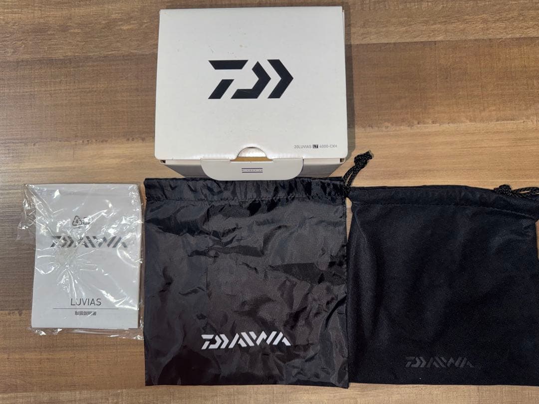 Daiwa 20LUVIAS LT 4000-CXH スピニングリール
