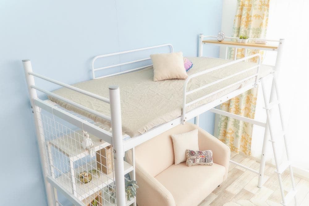 【送料無料】【シングル】 ロフトパイプベッド 高さ調節可能 コンセント付き