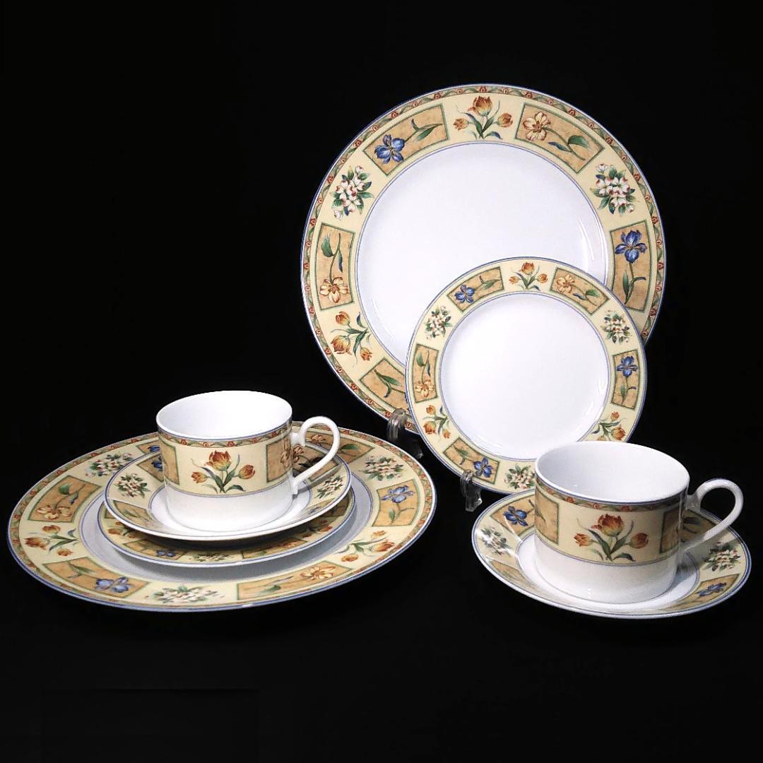 ノリタケ フィエスタフラワーズ ペアセット