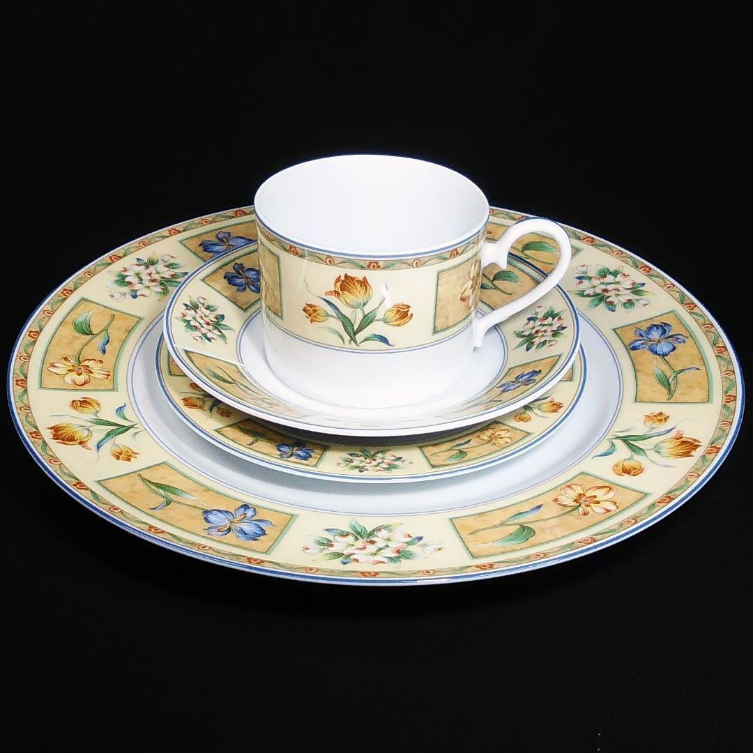 ノリタケ フィエスタフラワーズ ペアセット