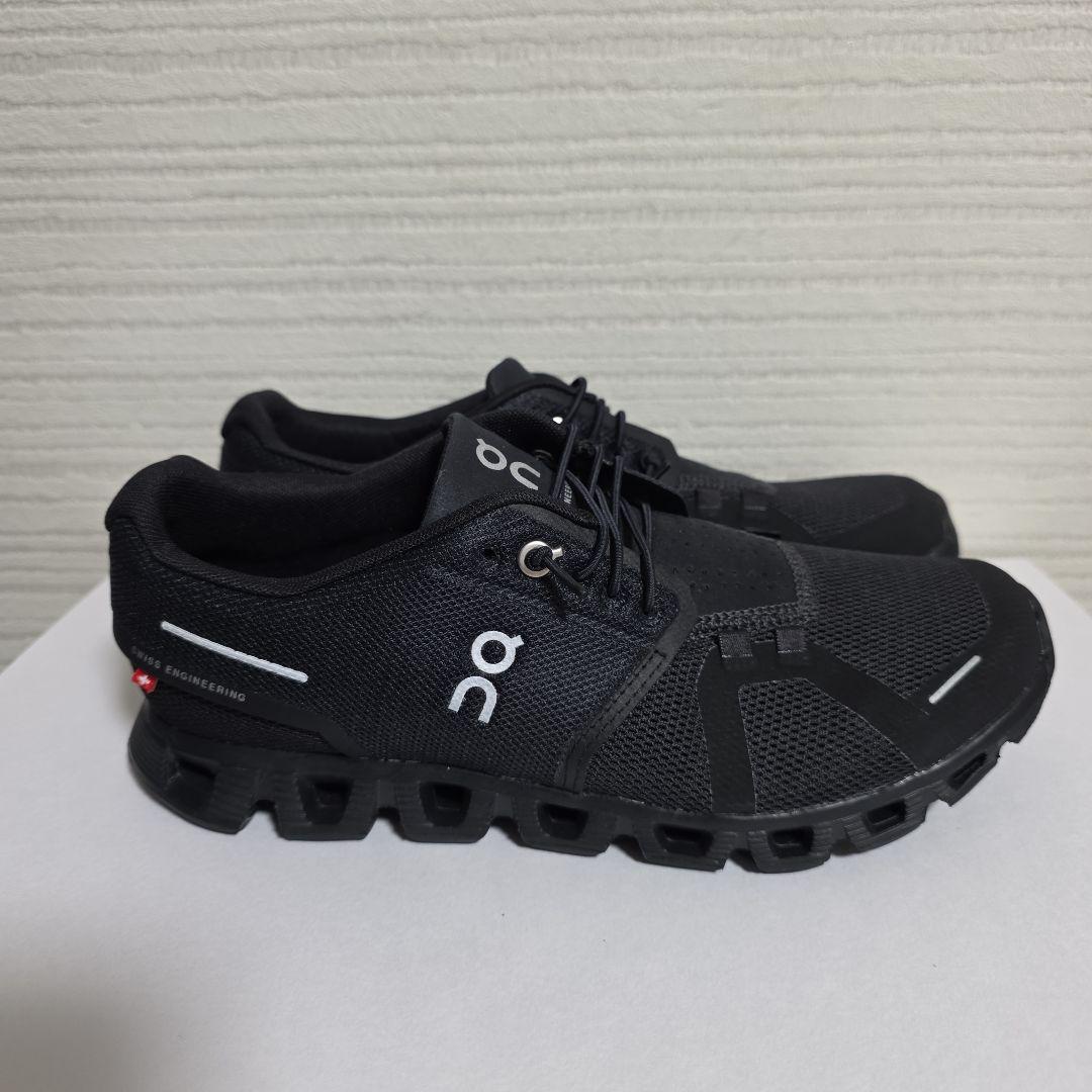 オン　On　クラウド5　ローカットスニーカー　黒　25cm