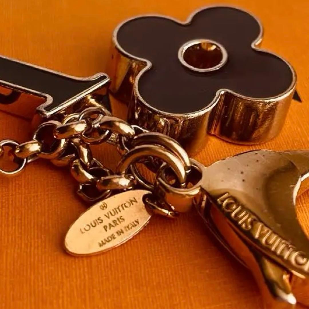 極美品✨ルイヴィトン バッグチャーム フルール ドゥ モノグラム M67119