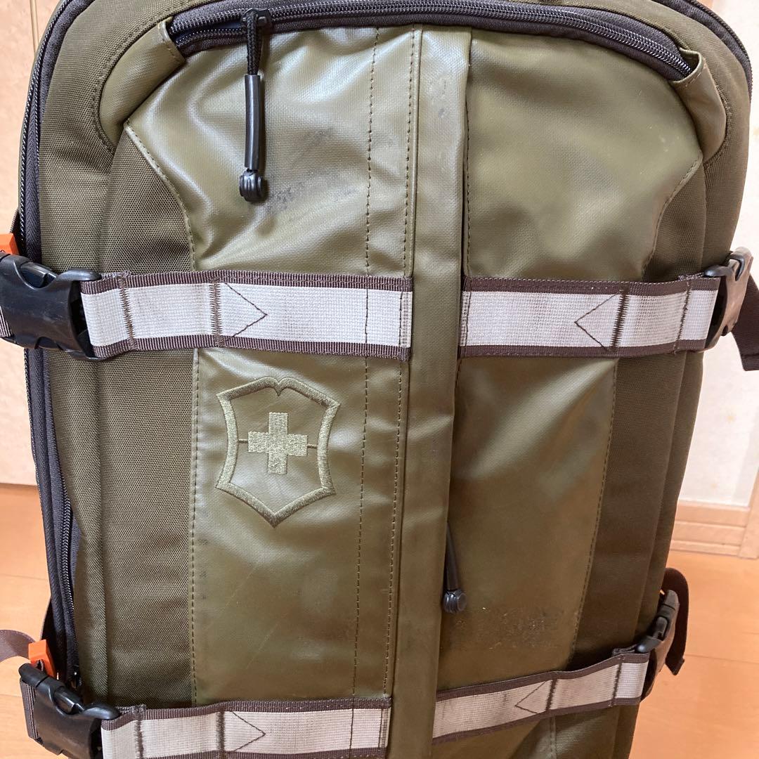 ビクトリノックス　スーツケース