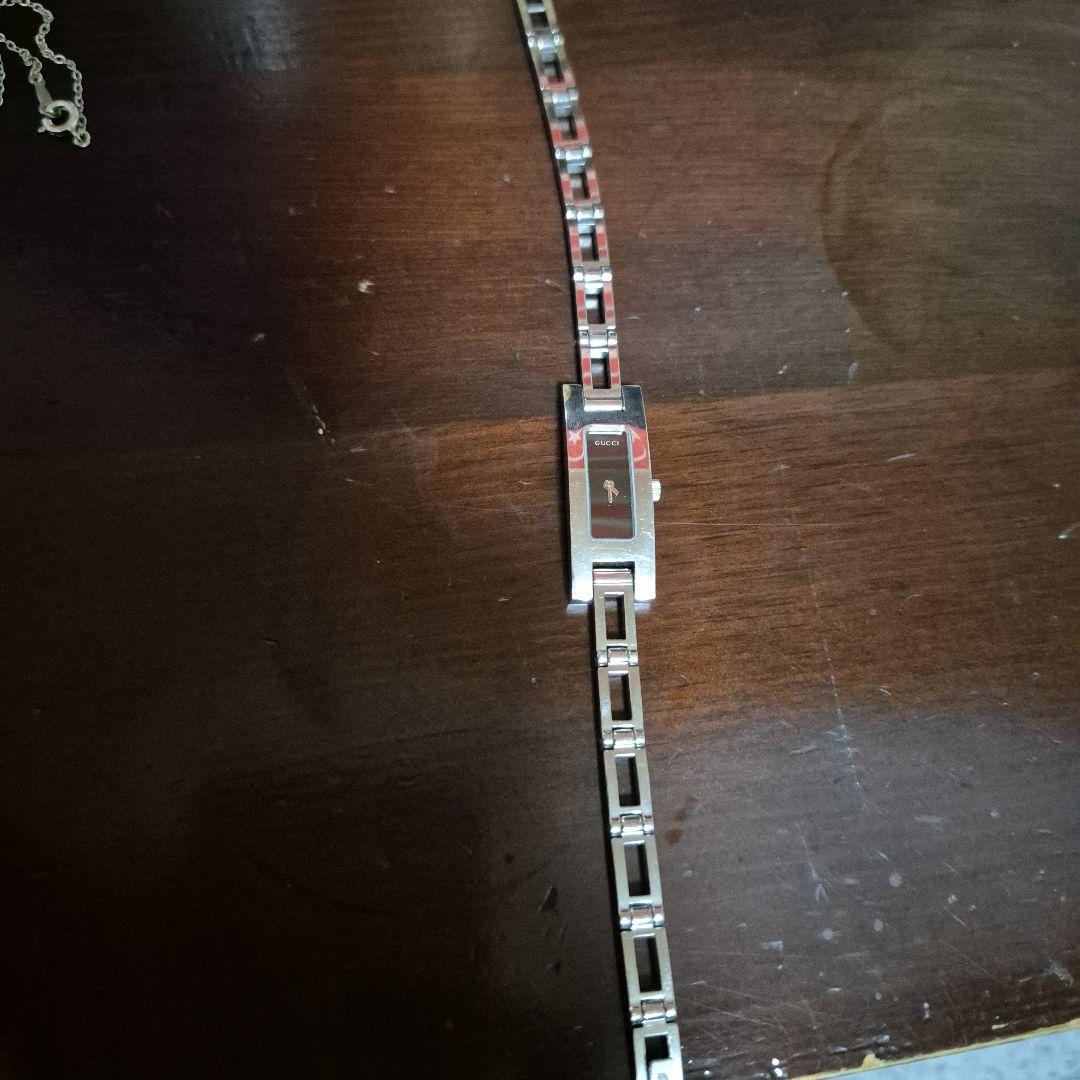 GUCCI 腕時計 バングルウォッチ 3900L レ クタンギュラー ブラック