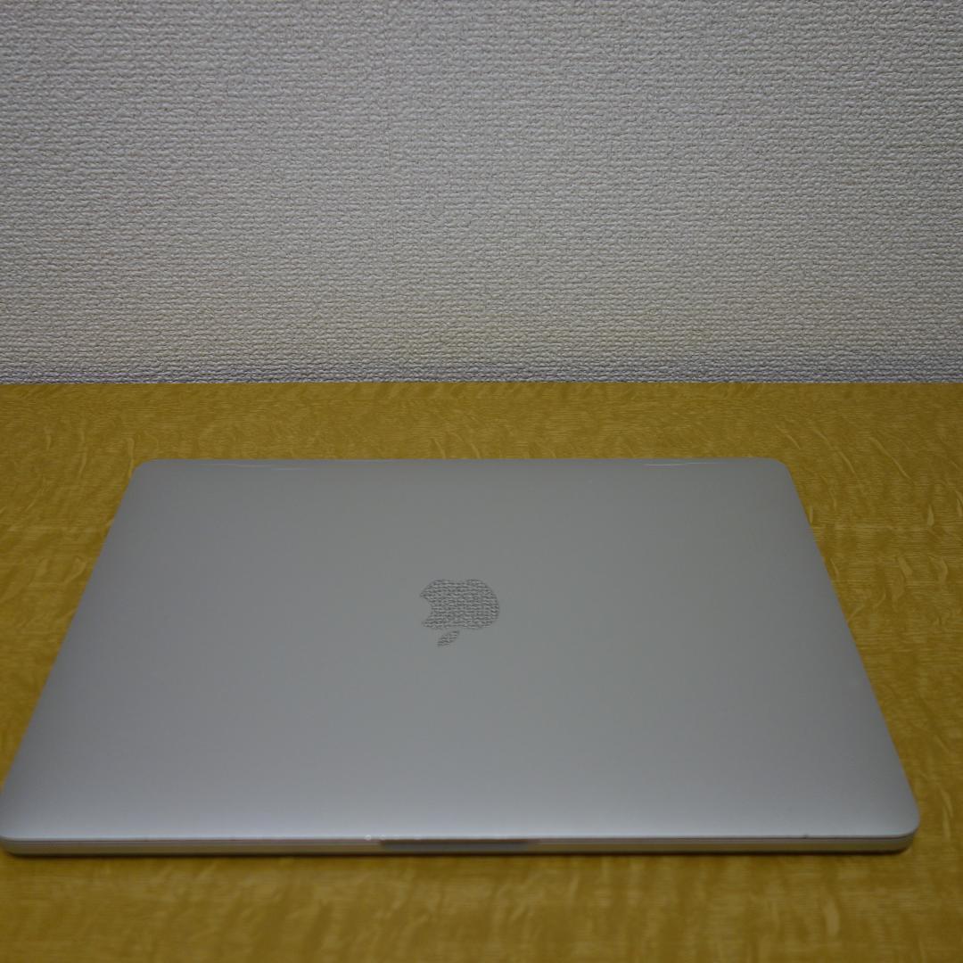 215）MacBook Pro Mid 2017　13インチ/256GB/8GB