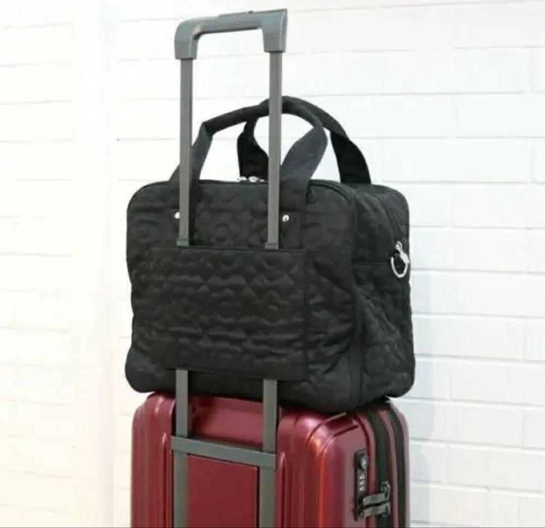 【未使用美品】マリークワント　デイジーキルトボストンバッグ　キャリーオンバッグ