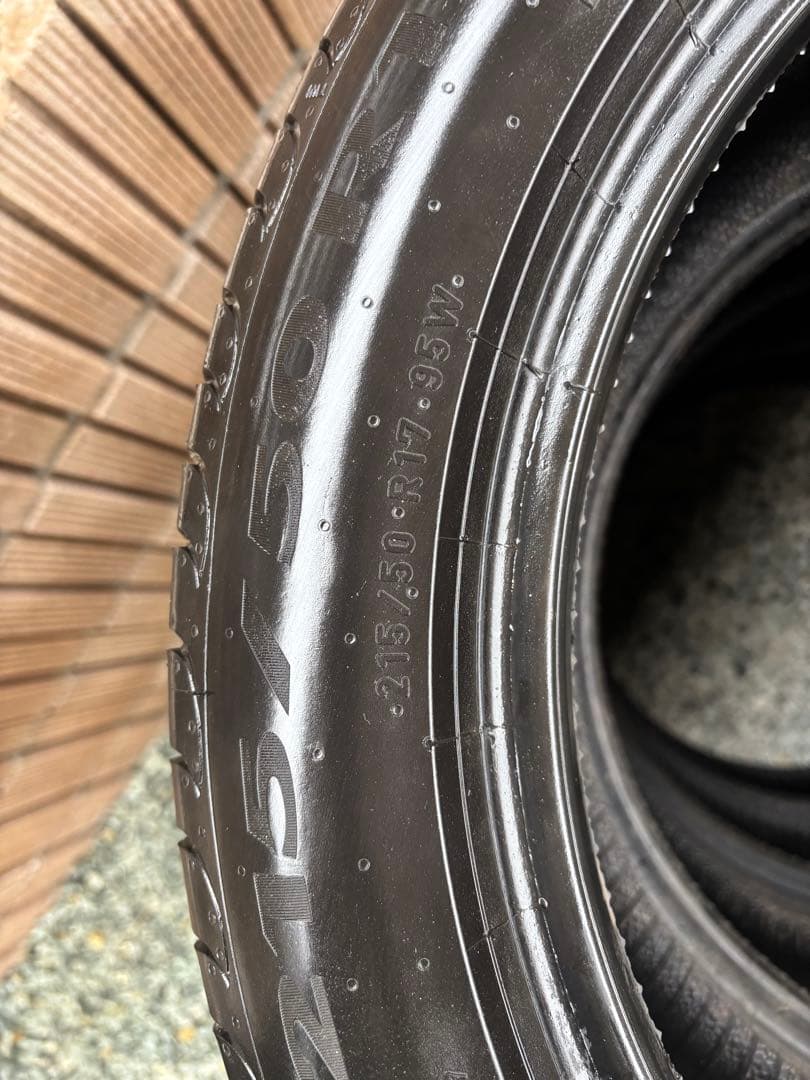 さとちゃん専用PIRELLI 215/50R17 2025年製