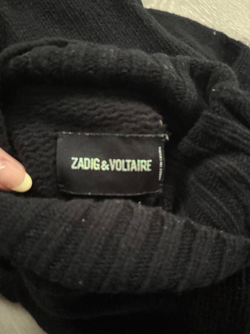Zadig & Voltaireタートルネックニット