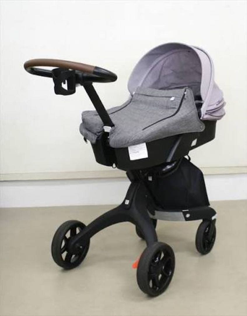 大人気！ベビーカー　ストッケエクスプローリー V6 コット付き