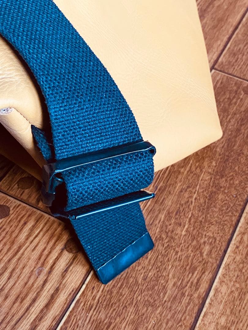 Uni&Co ユニアンドコー メッセンジャーバッグ ブラウニー イエロー L牛革