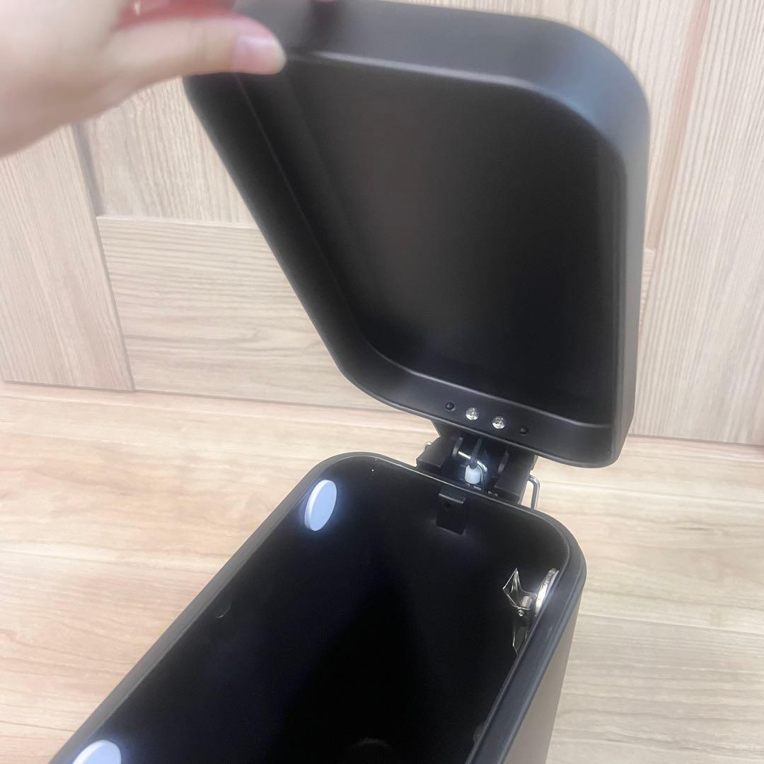 ソフトクローズ 四角形 ゴミ箱 5L 袋のズレ防止クリップと蓋付き 小型 ごみ箱