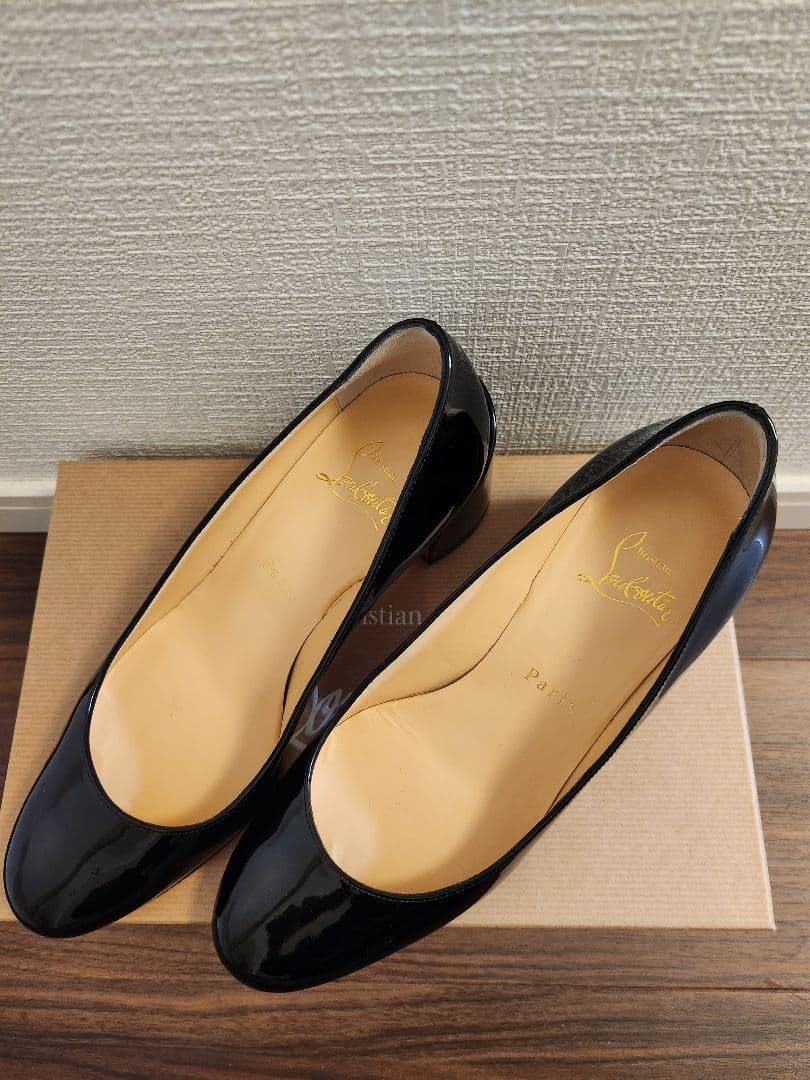 【ほぼ新品】クリスチャンルブタン Miss Sab パンプス