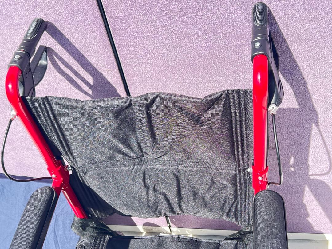 Expedition X EXP19LTRD 赤い折りたたみ介助用車椅子