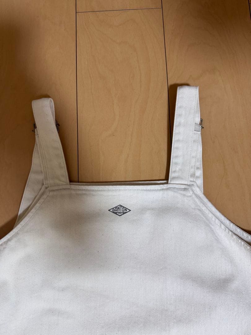 ホワイトサロペット ジッパー付き