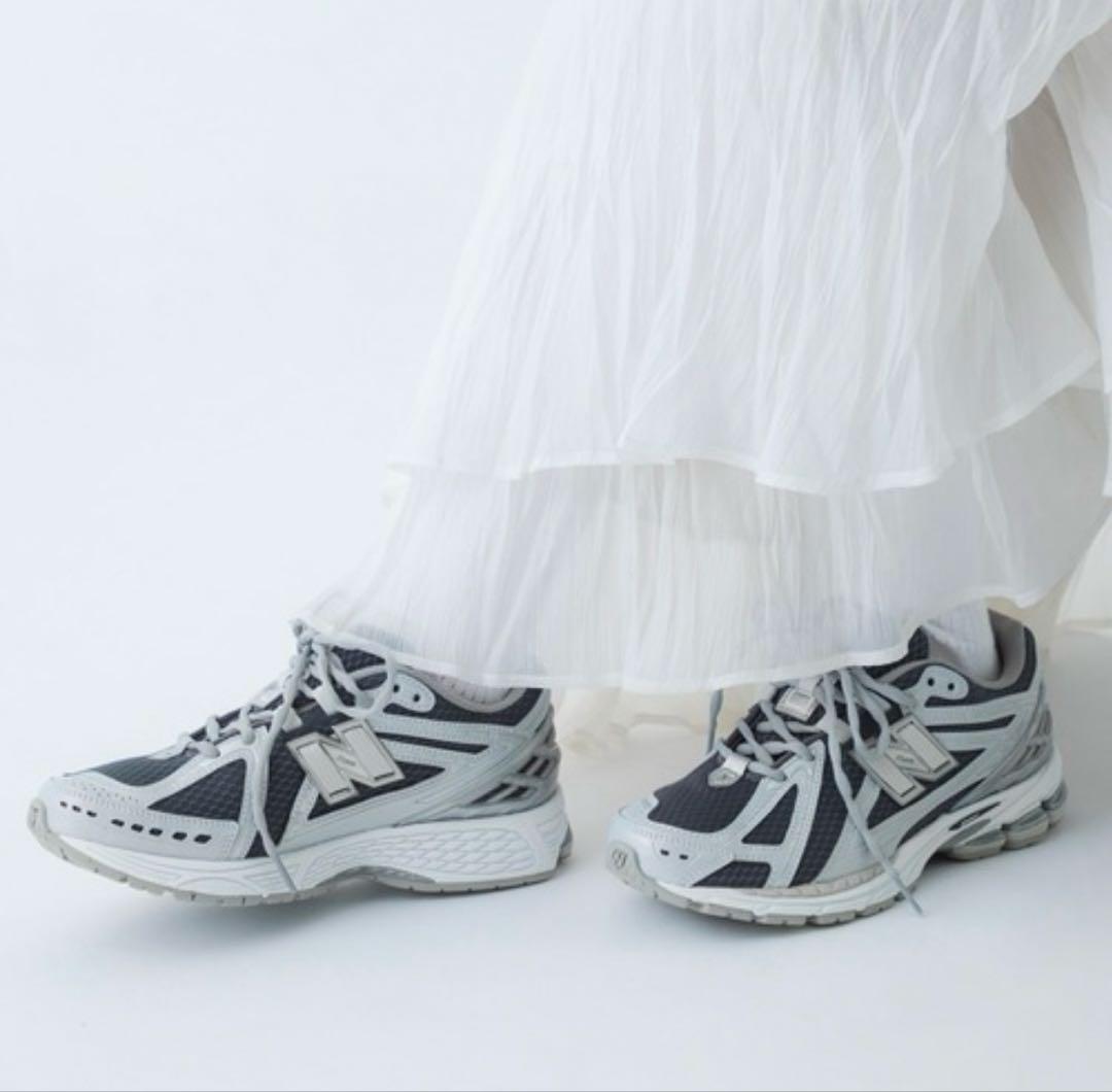【新品・未使用】ニューバランス1906R