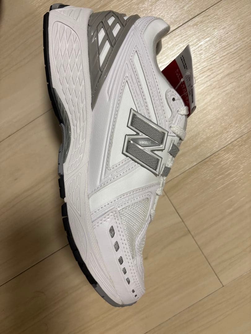 New Balance 1906r ホワイト　新品未使用