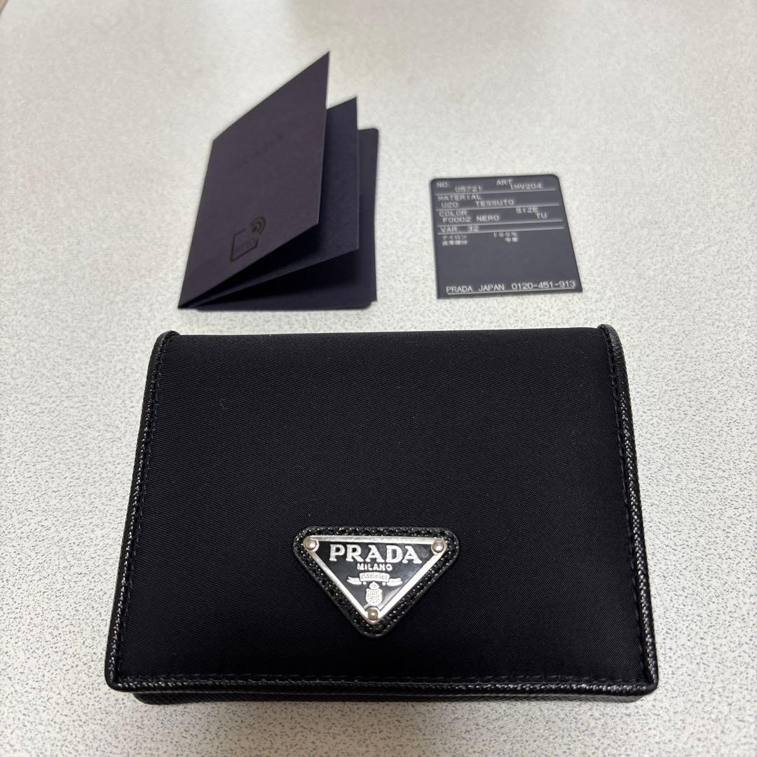 PRADA 二つ折り　サフィアーノ　コンパクトウォレット