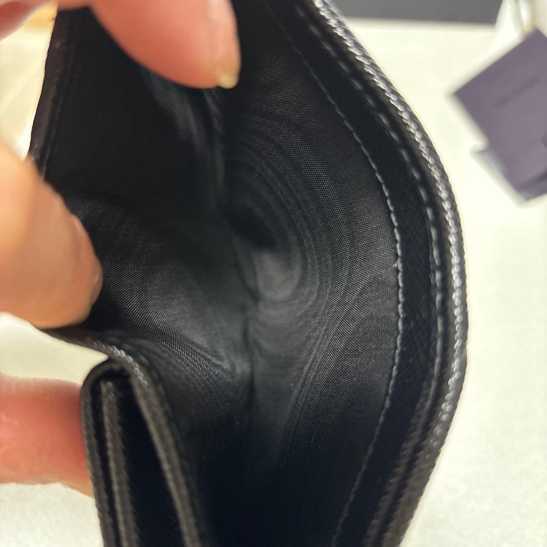 PRADA 二つ折り　サフィアーノ　コンパクトウォレット