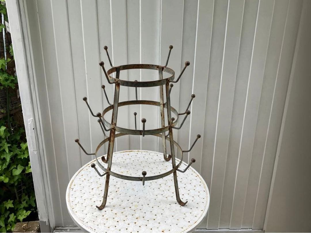 シャビーな古いエリソン　ブロカント