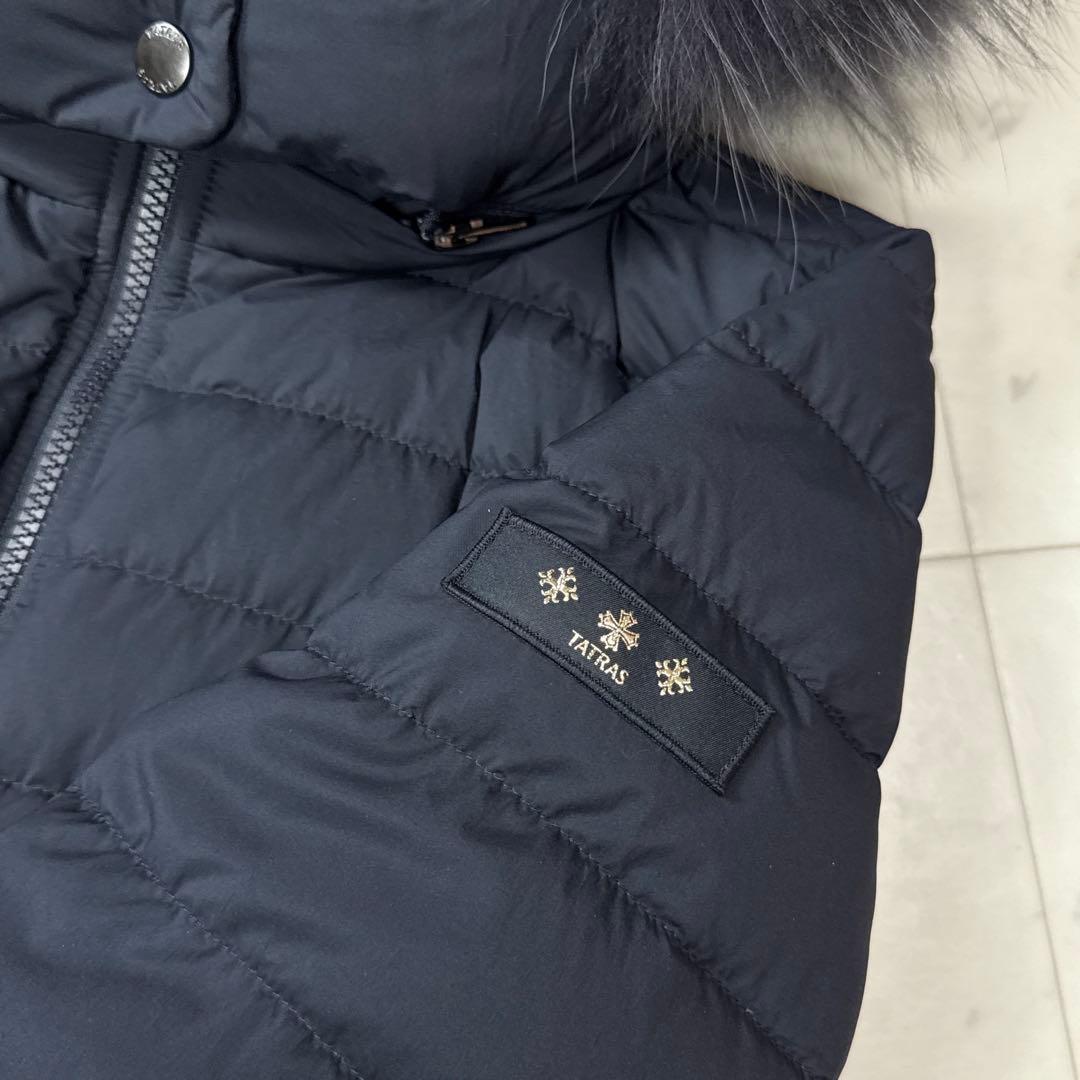 美品 タトラス 2023年製 ヴァレナ ダウンジャケット ネイビー サイズ03