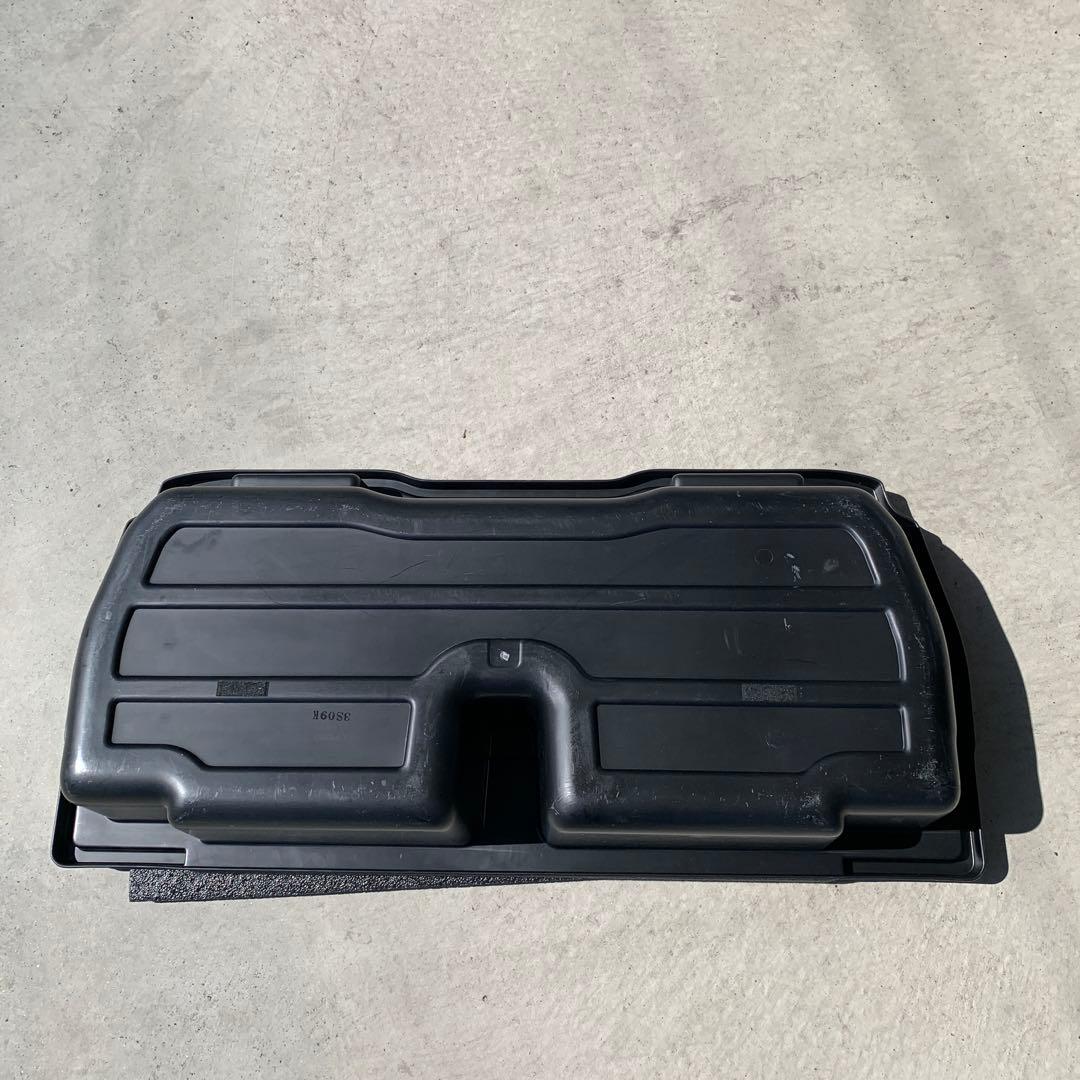 オデッセイRB1 純正リアラゲッジボックス