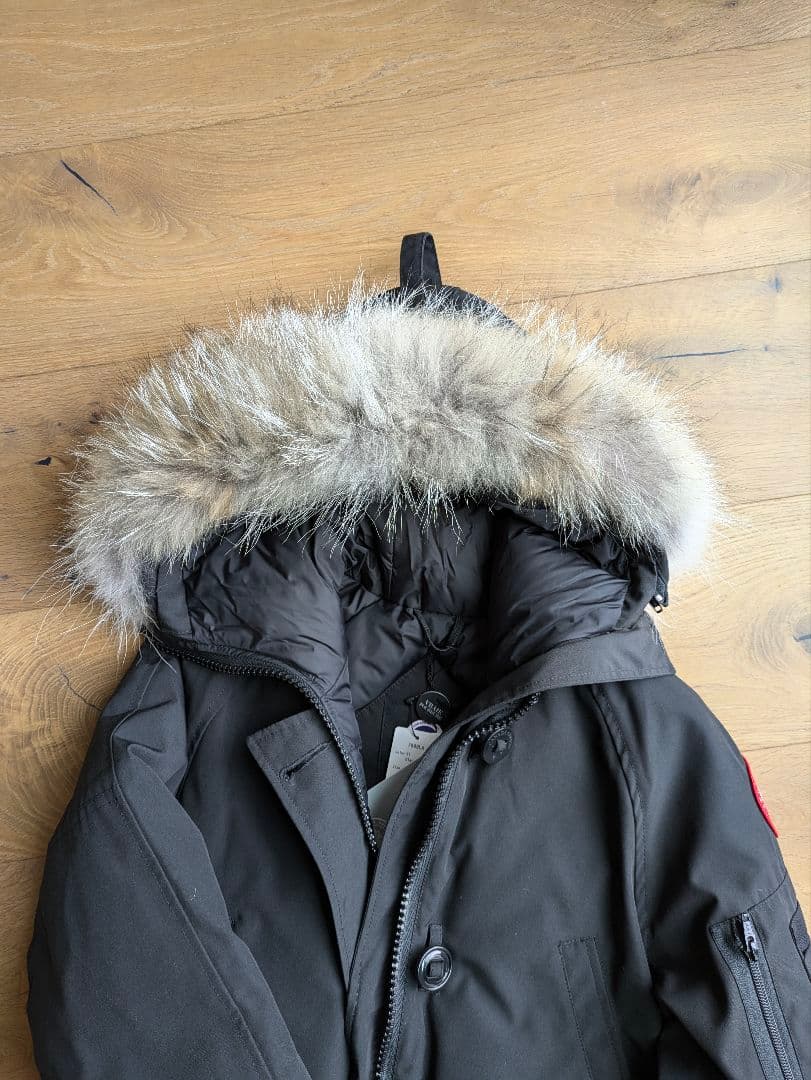 【新品未使用タグ付き】 【値下げ交渉可】 ダウンジャケット