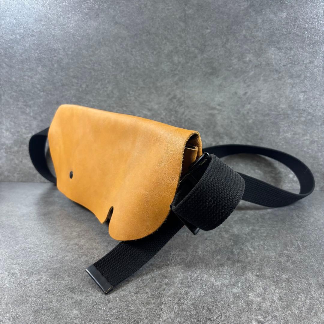 Uni&co. レザーショルダー キャメルカラー マグネット開閉 収納袋付き