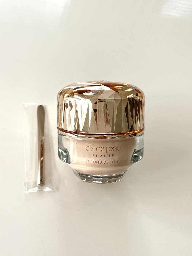 【新品・未開封】クレドポーボーテ ルフォンドゥタンn ピンクオークル10