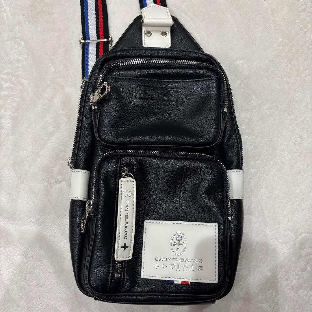 【未使用級】CASTELBAJAC ボディバッグ　ショルダーバッグ　ブラック