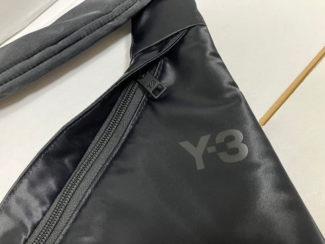 ✨美品【☆Y-3】メッセンジャーバック…ブラック