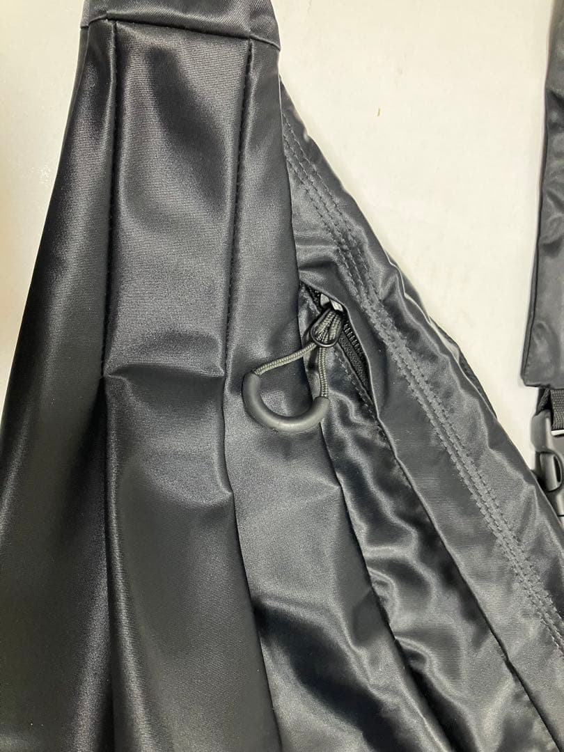 ✨美品【☆Y-3】メッセンジャーバック…ブラック