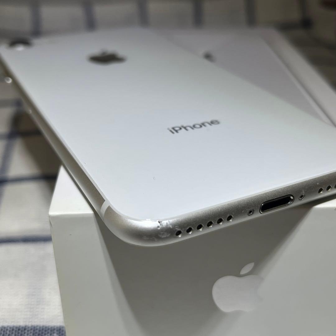 Apple iPhone 8 64GB シルバー SIMフリー