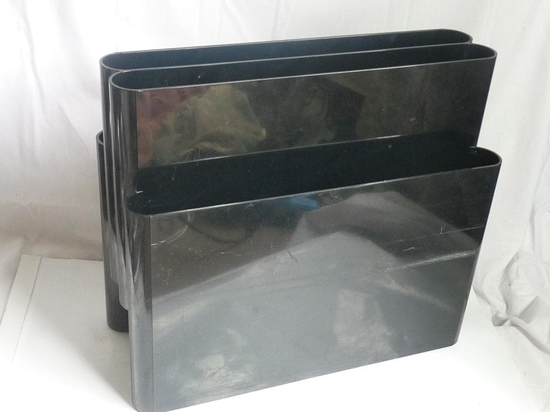 Kartell 4676 カルテル ポルタリビステ マガジンラック