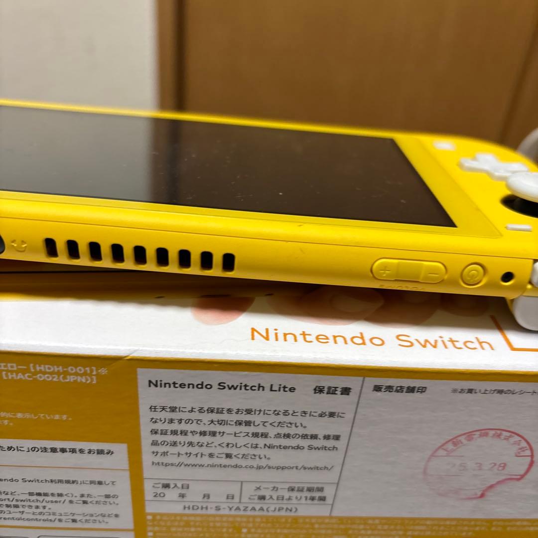 Switchライト　本体　箱付き　2025年生産