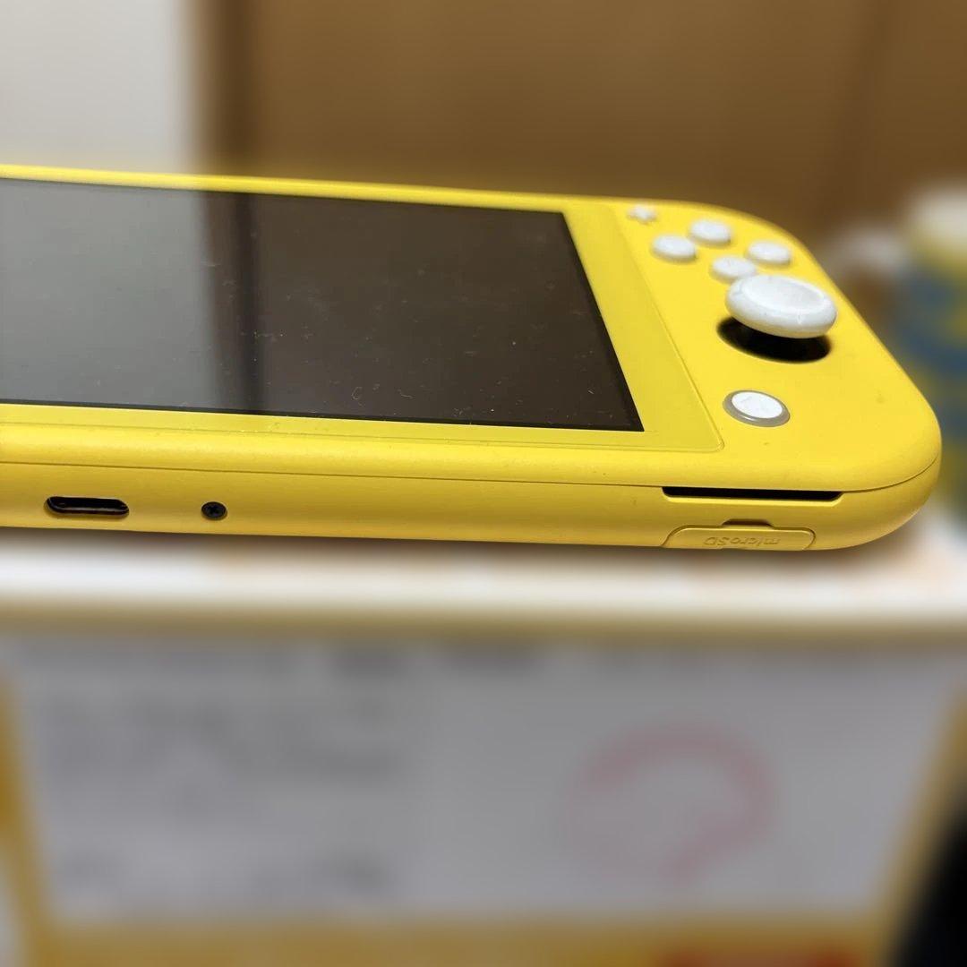 Switchライト　本体　箱付き　2025年生産