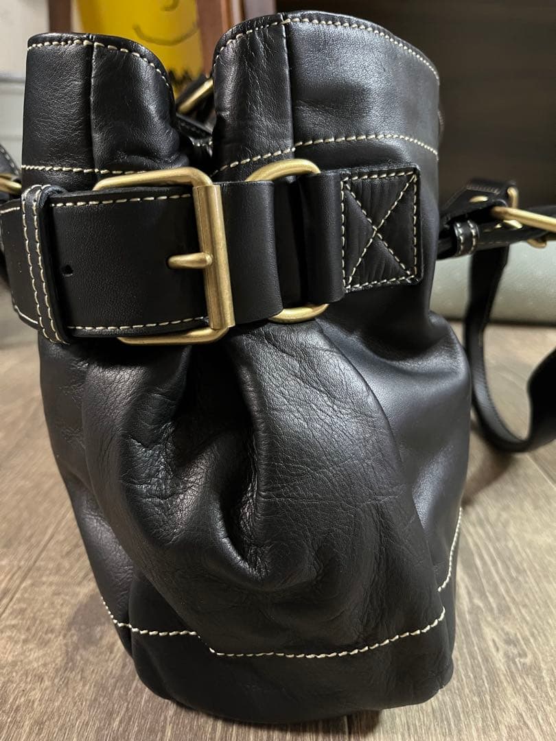 Vivienne Westwood オーブ型押しアコードバッグ レザー