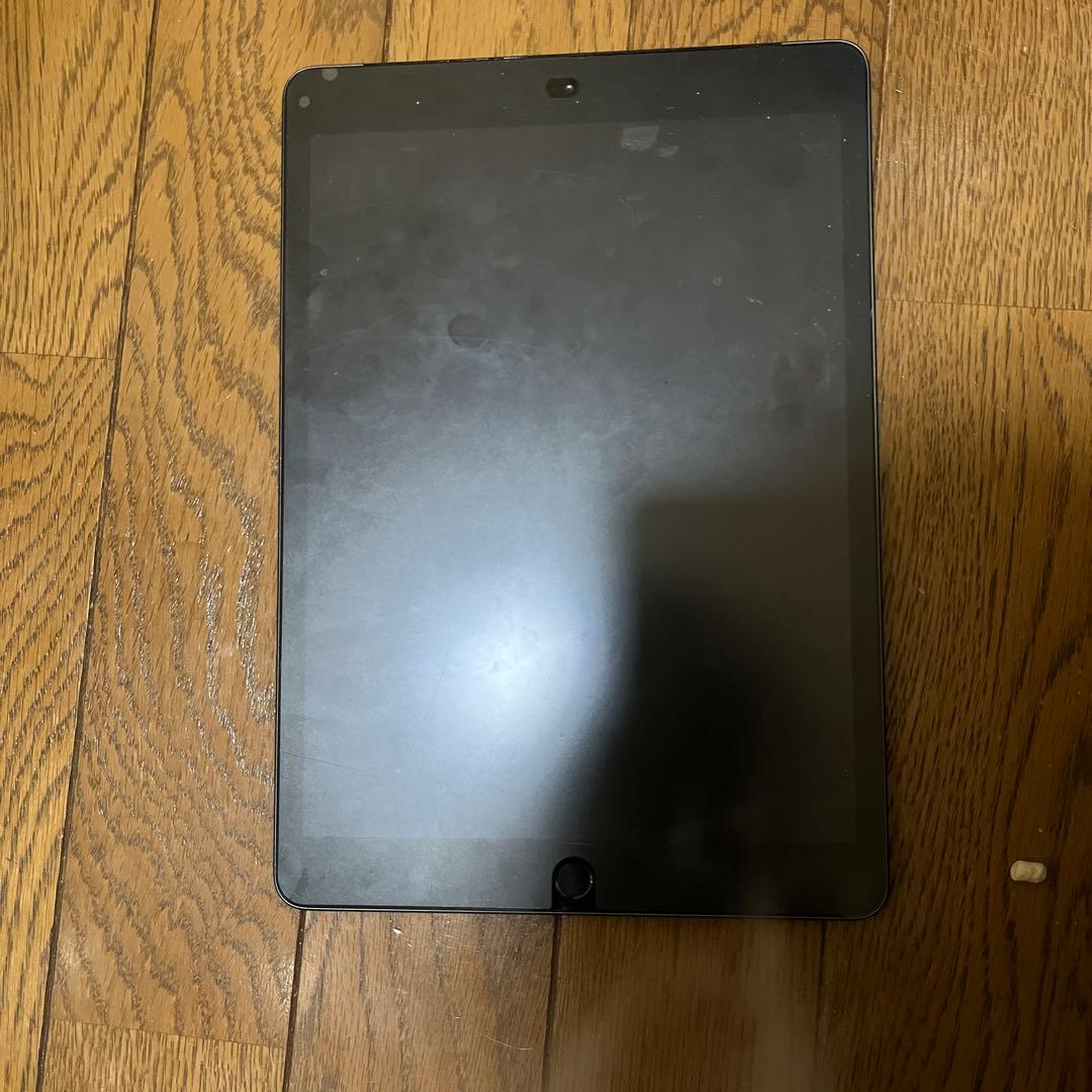 Apple iPad スペースグレー 本体第8世代32GB
