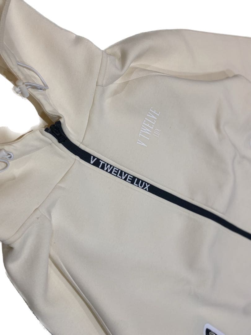 【新品】ヴィトゥエルヴ　メンズ　セットアップ　ベージュ　Lサイズ