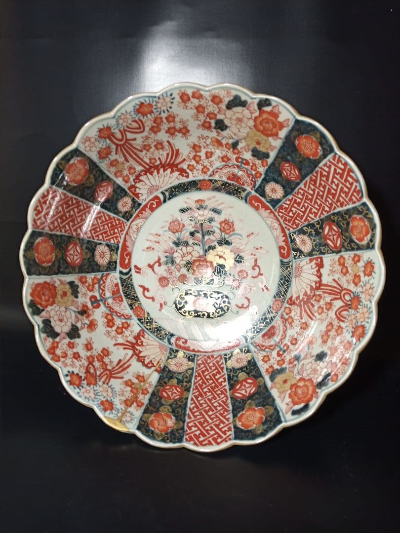 赤絵大鉢・金襴錦・輪花・古伊万里・33cm・特大