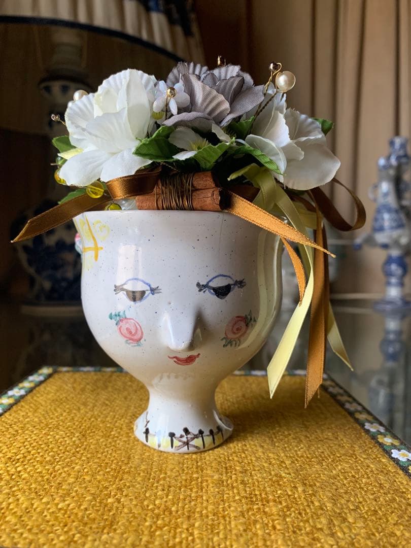 ビヨンヴィンブラッド　1953年スタジオ手書き一点物の作品カップ型女の子修復有り